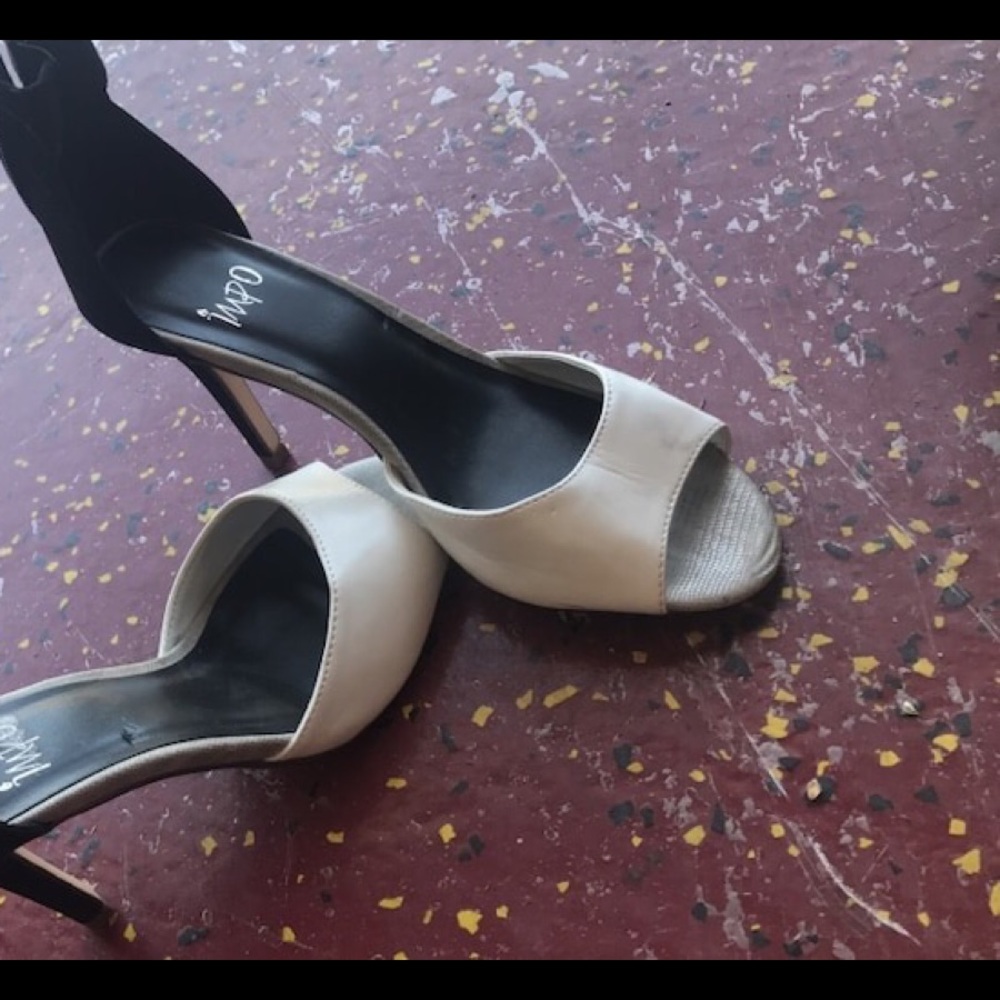 Like new wore them once